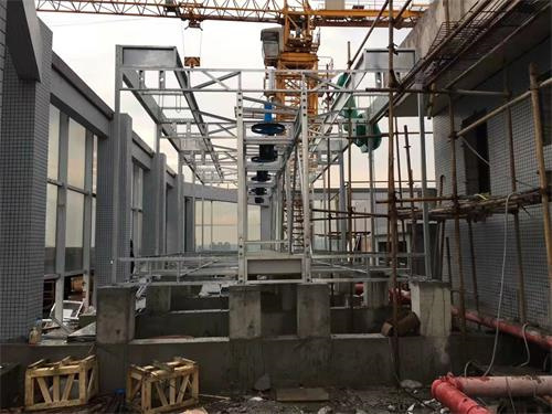 冷卻塔連接溢出水現(xiàn)象原因(冷卻塔冒水蒸汽是什么原因)