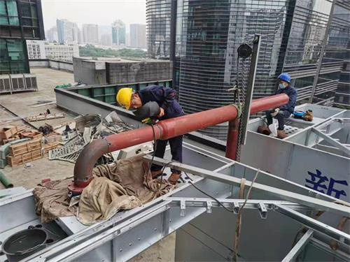 玻璃鋼冷卻塔廠家建議使用冷卻塔中定期清洗效果更佳